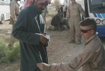 المقاومة العراقية تستخدم اسلوب المقاومة الفلسطينية بقطاع غزة في اسر شاليت:الأنفاق طريقة لأسر الأمريكيين