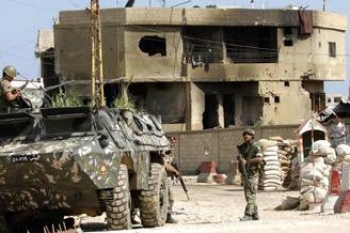 فتح الإسلام.. أنشأها شاكر العبسي تنظيما مسلحا يضم مقاتلين من جنسيات عربية مختلفة