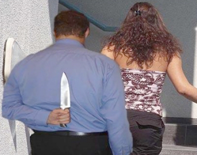 يمنيان حاولا اغتصاب أميركية داخل مسجد