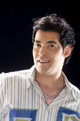 الصغيّر: عنها..وربما 3909761968.jpg