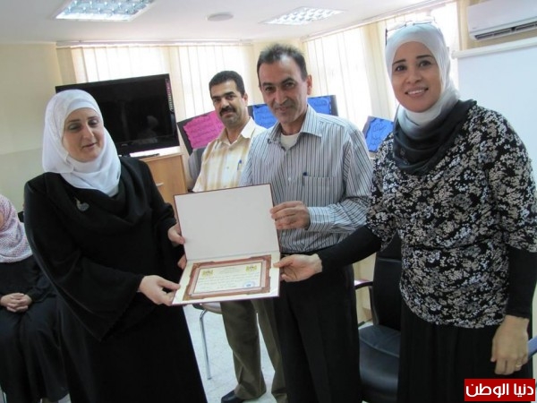 تربية أريحا تكرم الفائزين في جائزة فلسطين للإبداع والتميز و مشاريع تربية أريحا تكرم الفائزين في جائزة فلسطين للإبداع والتميز و مشاريع