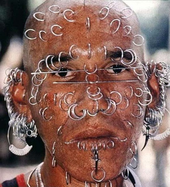 صور,مؤلمة,حرفياً,..,ثقب,الجسد,مابين, صور,مؤلمة,حرفياً,..,ثقب,الجسد,مابين,