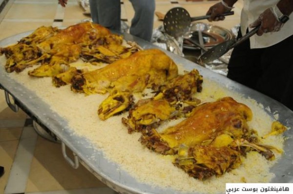 طباخ الملوك السعودي يفضح اسرار القصور وضيوفهم .. احدهم ظن السمكة ديكور!! طباخ الملوك السعودي يفضح اسرار القصور وضيوفهم .. احدهم ظن السمكة ديكور!!