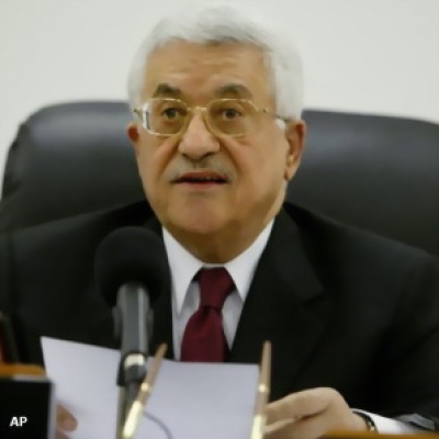 الرئيس عباس يعزي اليهود في ذكرى "الهولوكوست"