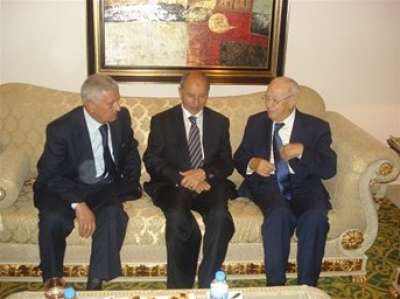 زكي يطلع عبد الجليل ورئيس الوزراء التونسي على اخر الاوضاع السياسية