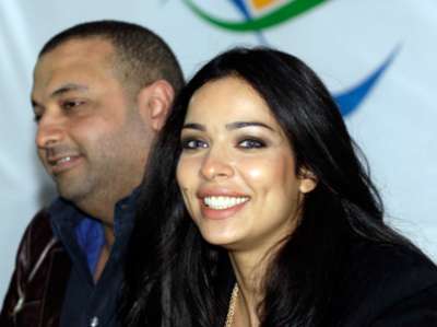 ملكة جمال لبنان السابقة تطرد فنانات مصر من "الغرفة 6"