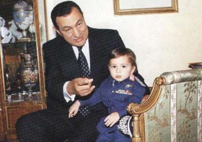 شطحات المحامين : مبارك توفي في 2004 وسوزان قتلت حفيدها بالسم