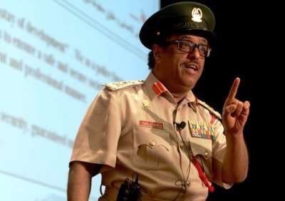 قائد شرطة دبى يطالب باعتقال الشيخ القرضاوى