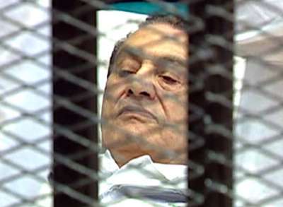 رسالة وداع من مبارك لنجليه علاء وجمال