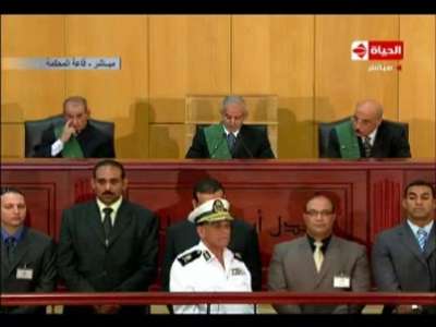 الحكم بالمؤبد على مبارك والعادلي في قضية قتل المتظاهرين والبراءة في قضايا الفساد وبراءة علاء وجمال مبارك