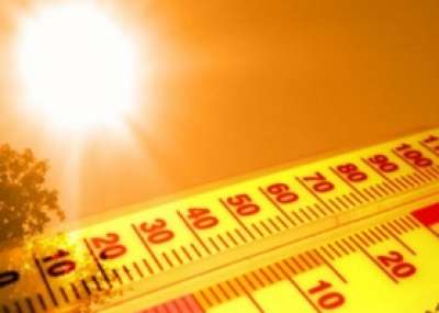 الطقس: الحرارة أعلى من معدلها بست درجات وانخفاض طفيف غداً