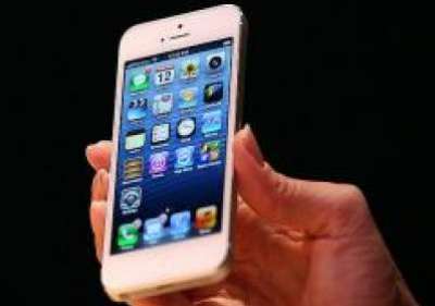 جوال تسبق الجميع وتبدأ بتسويق "I PHONE 5"