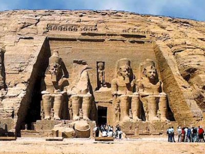 بلبلة داخل حكومة مصر.. والسبب مؤتمر للسلفيين بمعبد فرعوني