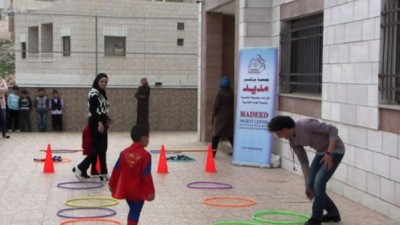 مركز مديد للإرشاد والصحة النفسية يُنفذ مهرجان في مدرسة وروضة قطر الندى في مدينة نابلس