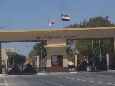 لليوم الـ 3 على التوالي .. معبر رفح مغلق الاحد والجيش المصري يواصل هدم الانفاق