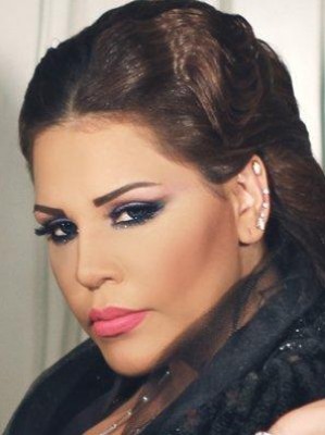 أحلام تثير الجدل بهذه الصورة ... شاهد