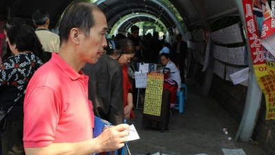 صور: سوق للزواج في شنغهاي