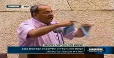 عملاً بنصيحة الطيبي : نتنياهو "بلّ" مشروع برافر و"شرب ميته"