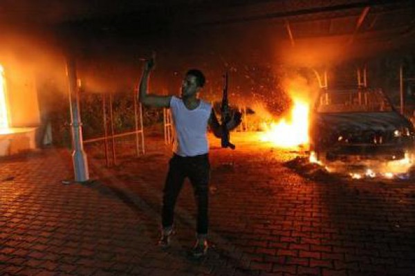 مقتل تسعة جنود في هجوم متشددين على مديرية أمن بنغازي