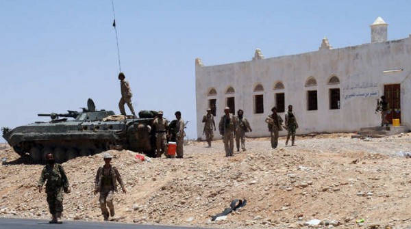 مصادر يمنية: مقتل 13 جنديا وإصابة 11 بهجوم على مقر أمني بحضرموت