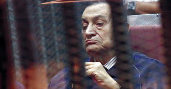 بدء جلسة محاكمة مبارك ونجليه بالقضية المعروفة إعلاميا بـ"محاكمة القرن" | دنيا الوطن
