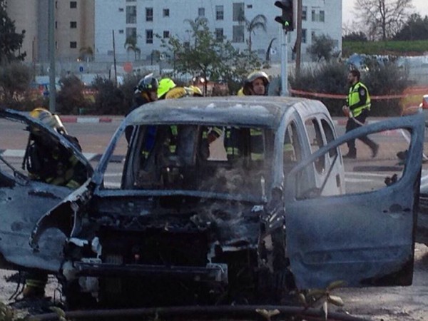 فيديو وصور.. انفجار سيارة مفخخة في تل أبيب,, قتيل و17 اصابة في المكان