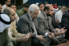 الرئيس يؤدي صلاة الجمعة في مقرّ الرئاسة