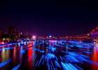 صـور رائـعـة لنهر مُضاء
