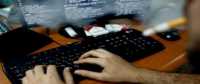 عميل مهمته التعرف على الفتيات واسقاطهن