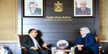 د.غنام للسفير المصري: مصر ركيزة لدعم شعبنا واستقرارها يصب بصالح قضيتنا