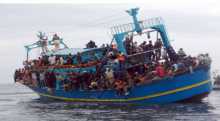 بالصوت.مهاجر غير شرعي:مركبنا يغرق قبالة ايطاليا وعلى متنه 200 فلسطيني.القاء القبض على 43 مهاجر