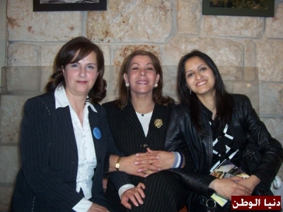 صور ملتقى المرأة العربية يكرم الشاعرة عائشة الرازم في لبنان