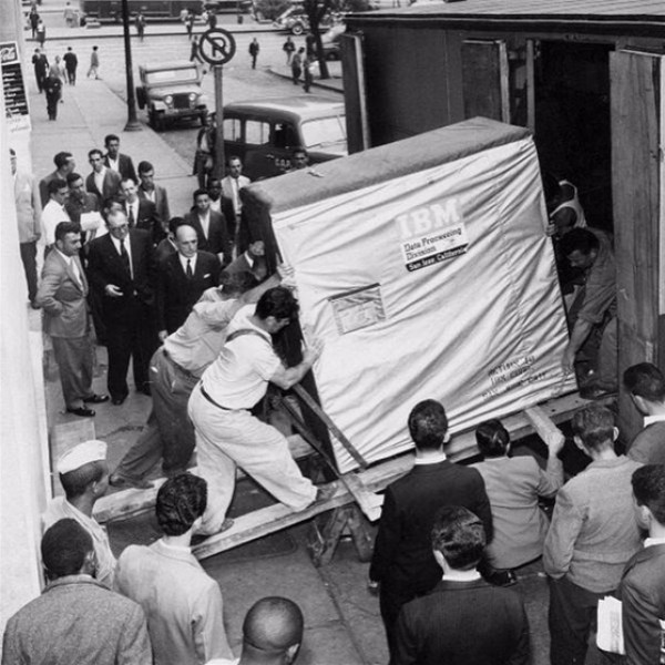 12 صورة تاريخية مدهشة..لم تنل نصيبها في الشهرة!