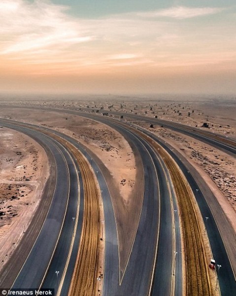 صحراء دبي كما لم ترها من قبل 3910761739