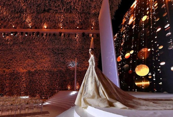 فساتين زفاف 2017 أفخمها من تصميم زهير مراد 3910812544