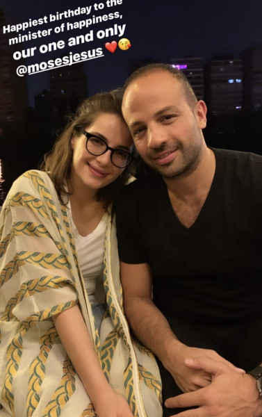 شام الذهبي ابنة أصالة نصري تنشر صورة جمعتها مع شاب ووصفته بمصدر السعادة شام الذهبي ابنة أصالة نصري تنشر صورة جمعتها مع شاب ووصفته بمصدر السعادة
