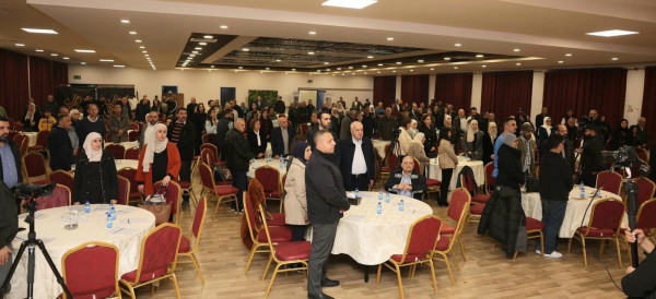  قامات تطلق العرض الأول لفيلم أرض تمشي معه 