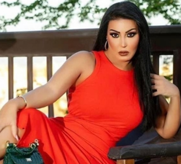 بعد غياب عامين.. سمية الخشاب تتصدّر الترند في "أركب على الموجة"