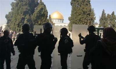 مفتي القدس: الاحتلال يمارس أبشع أساليب التنكيل بحق حراس الأقصى