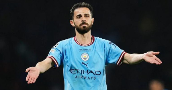 بعد عرض برشلونة.. ماذا طلب برناردو سيلفا من جوارديولا؟