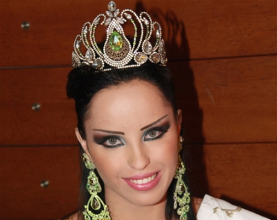 ملكة جمال الفنانات منار : انا لا ابحث عن المال