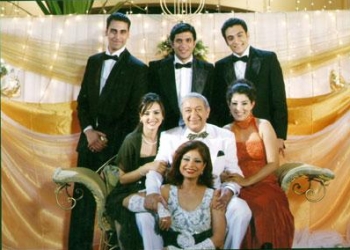 نور الشريف يجسد شخصية رفيق الحريري في مسلسل برمضان..شاهد الصور