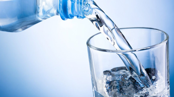 أشخاص يجب عليهم شرب الماء أكثر من غيرهم
