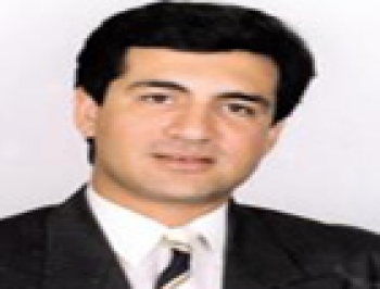 سكان عقار بالعجوزة يهددون بالإضراب عن الطعام احتجاجا على تجاهل شكواهم ضد الفنان محمد ثروت
