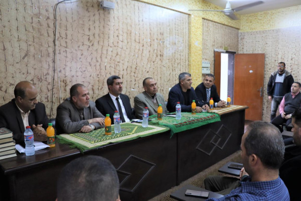 مديرية شمال غزة تجتمع بإدارة ومعلمي مدرسة عثمان بن عفان الثانوية للبنين