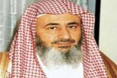 عالم دين سعودي يطالب بالتشهير بأبطال الفساد في كارثة جدة