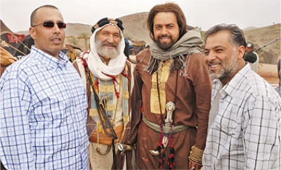 حاتم علي يعود على ظهور خيول إبراهيم نصر الله البيضاء