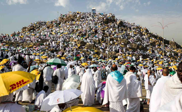 فضل صيام يوم عرفة والعمل الصالح فيه