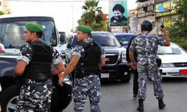 شاهد: لحظة إطلاق لبناني النار على زوجته أمام طفلهما