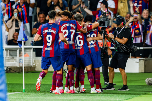 نجم برشلونة يقرر الرحيل